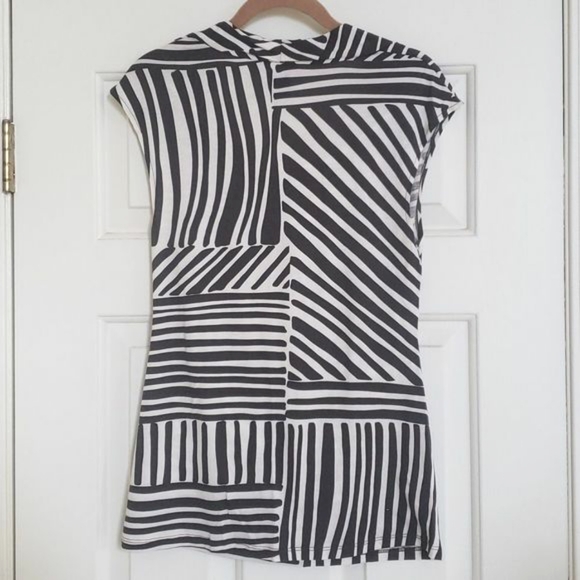 ANN TAYLOR Brown White Draped Neck Top Zebra Stripe Cap Sleeves Abstract - Picture 7 of 8